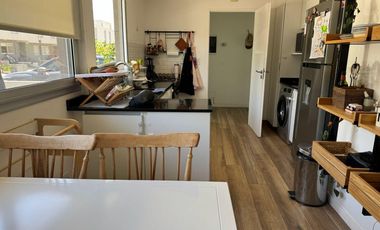 Venta Duplex Ovejitas I, 5 ambientes, jardin 2 cocheras San Isidro