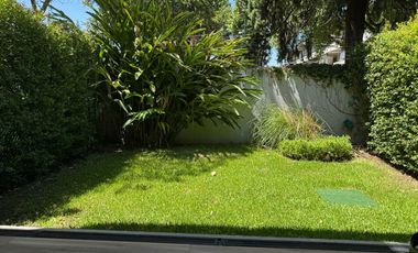 Venta Duplex Ovejitas I, 5 ambientes, jardin 2 cocheras San Isidro