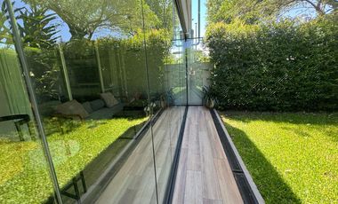 Venta Duplex Ovejitas I, 5 ambientes, jardin 2 cocheras San Isidro