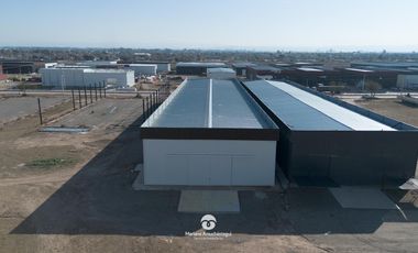 NAVE INDUSTRIAL EN POLO 52 - PARQUE INDUSTRIAL - ALQUILER