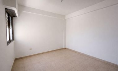 Dpto. de 3 Dorm. y 2 Baños - Centro de Cipolletti