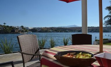 Casa en venta en Tequesquitengo