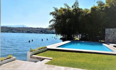 Casa en venta en Tequesquitengo