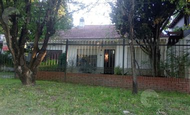 Venta Chalet en lote propio! 4 Amb. con Cochera doble en Mar del Tuyú