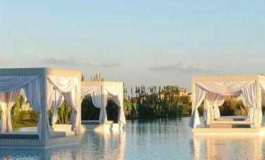 Departamento en venta y/o alquiler anual.  Yoo Nordelta- 3 dormitorios .PB .Jardín