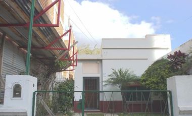 Casa para alquiler como Local Comercial en centro de Banfield Este
