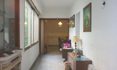 Casa para alquiler como Local Comercial en centro de Banfield Este