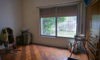 Casa para alquiler como Local Comercial en centro de Banfield Este