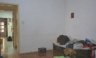 Casa para alquiler como Local Comercial en centro de Banfield Este