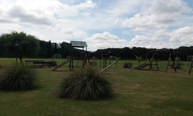 Casa en venta sobre laguna en San Sebastián