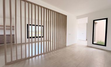 Casa en venta sobre laguna en San Sebastián