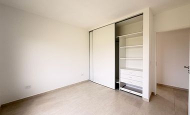 Casa en venta sobre laguna en San Sebastián