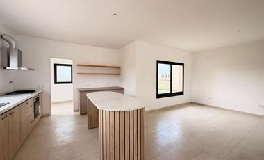 Casa en venta sobre laguna en San Sebastián