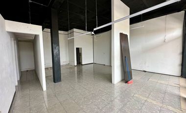 LOCAL EN RENTA CON GRAN VISIBILIDAD, QUERETARO