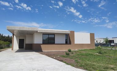 Casa a estrenar- Barrio San Felipe