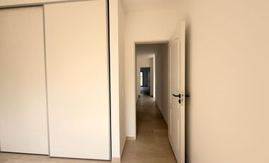 Casa en venta sobre laguna en San Sebastián