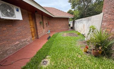 Casa en Jose Marmol en venta