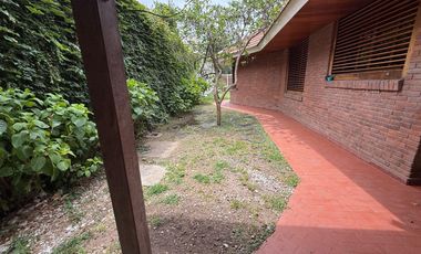 Casa en Jose Marmol en venta