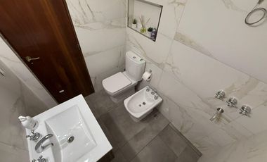 Casa en Jose Marmol en venta