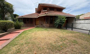 Casa en Jose Marmol en venta