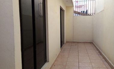 Casa en quinta villas privada arboledas