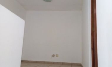 Casa en quinta villas privada arboledas