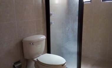 Casa en quinta villas privada arboledas