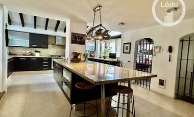 Casa en Condominio VENTA Rancho San Francisco con Alberca