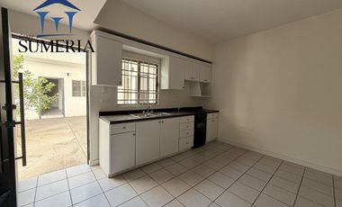 Edificio en venta con 6 departamentos al norte de la ciudad