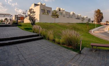 Casa en renta Coto Abié, Valle Imperial , Zapopan: 3 rec. y Roof Garden.