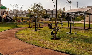 Casa en renta Coto Abié, Valle Imperial , Zapopan: 3 rec. y Roof Garden.