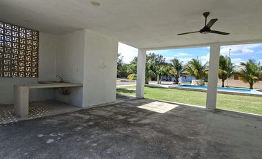 Casa amueblada en venta cerca de Ciudad Caucel