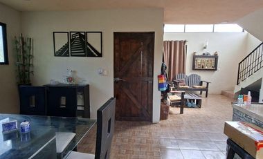 Casa amueblada en venta cerca de Ciudad Caucel