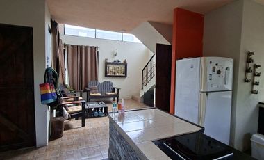 Casa amueblada en venta cerca de Ciudad Caucel