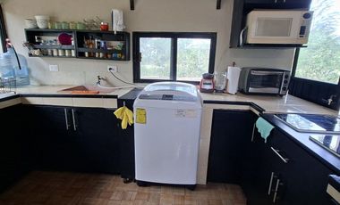 Casa amueblada en venta cerca de Ciudad Caucel