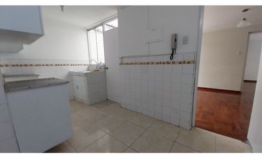 ACOGEDORA CASA DE 2 PISOS 3 DORMITORIOS; EN BARRANCO.