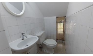 ACOGEDORA CASA DE 2 PISOS 3 DORMITORIOS; EN BARRANCO.