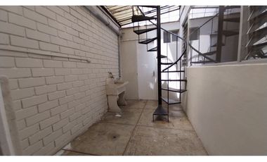 ACOGEDORA CASA DE 2 PISOS 3 DORMITORIOS; EN BARRANCO.