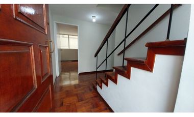 ACOGEDORA CASA DE 2 PISOS 3 DORMITORIOS; EN BARRANCO.