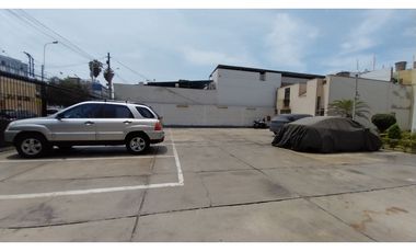 ACOGEDORA CASA DE 2 PISOS 3 DORMITORIOS; EN BARRANCO.