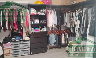 Hermosa Casa con una Vista Espectacular