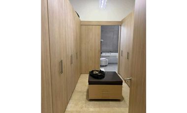 CASA DE LUJO EN VENTA – MONTERA

✨ En exclusivo conjunto cerrado