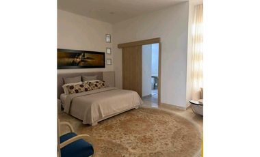 CASA DE LUJO EN VENTA – MONTERA

✨ En exclusivo conjunto cerrado