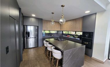 Casa para rentar en El Alto de Las Palmas. Variante aeropuerto.