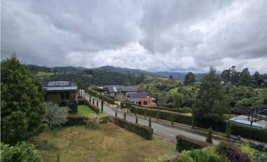 Casa para rentar en El Alto de Las Palmas. Variante aeropuerto.