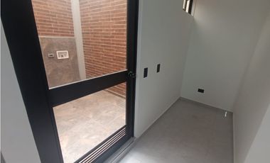 SE ARRIENDA APARTA ESTUDIO EN MODELIA ED ARKADIA 105 - ARG