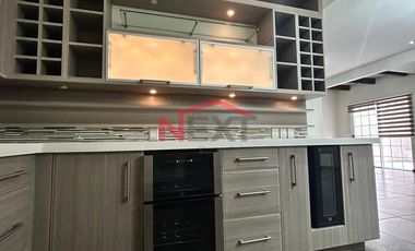 ???? Casa en venta  al norte de Saltillo en fraccionamiento cerrado Villa Bonita