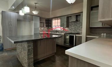 ???? Casa en venta  al norte de Saltillo en fraccionamiento cerrado Villa Bonita