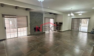 ???? Casa en venta  al norte de Saltillo en fraccionamiento cerrado Villa Bonita