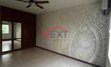 ???? Casa en venta  al norte de Saltillo en fraccionamiento cerrado Villa Bonita